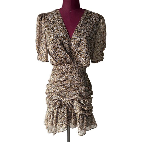 ASTR The Label Mini Dress size Small S Ditsy Floral Ruched Shirred Bottom Black - Picture 3 of 13